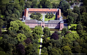 Schloss Kalkum Düsseldorf-Kalkum Luftbild