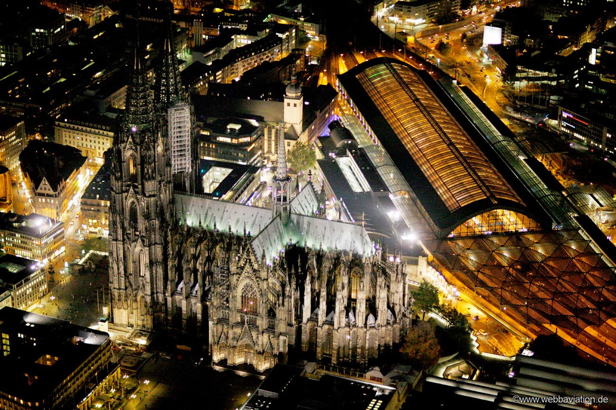 CologneCathedralNight-cb47437aa.jpg