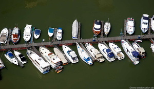 Liegeplätze für Boote Köln  Luftbild 