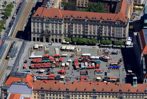 Frühjahrsmarkt am Altmarkt Dresden Luftbild 