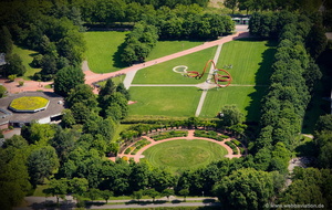 Eschholzpark Freiburg , mit Gartenschlauch von Claes Oldenburg Luftbild   Luftbild