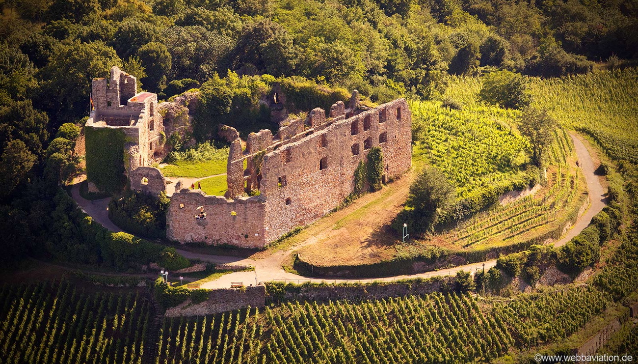 Burg Staufen Staufen im Breisgau , Landkreis Breisgau-Hochschwarzwald Luftbild