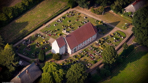 St. Anna Kirche Bardenfleth  Luftbild