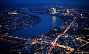  Bonn Innenstadt  und Rhein bei Nacht -  Nachtluftbild