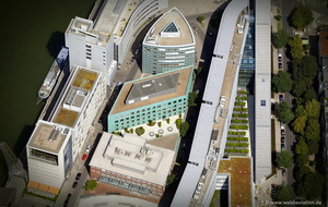 Kai 13 Bürohaus Medienhafen Düsseldorf  Luftbild