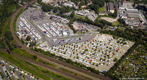 Parkplatz für neue Mercedes Sprinter Lieferwagen  Düsseldorf  Luftbild