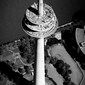 Der Rheinturm Düsseldorf  Luftbild