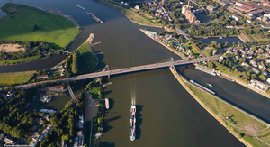 Friedrich-Ebert-Brücke Duisburg Luftbild