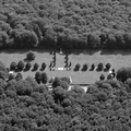 Reichswald_Forest_War_Cemetery_pd08064bw.jpg