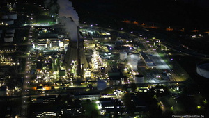 Rheinland Raffinerie Godorf bei Nacht  Luftbild 