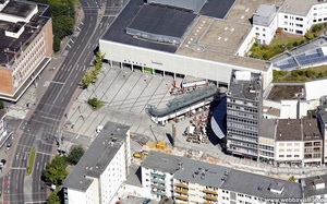 Theatervorplatz,-Hochhaus und Museum X  ( ehemalig Stadttheater )  kurz vor  Minto Einkaufszentrum umbau Mönchengladbach Luftbild