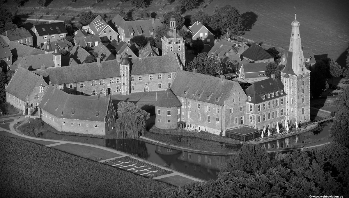 Schloss-Raesfeld-rd10014sw.jpg