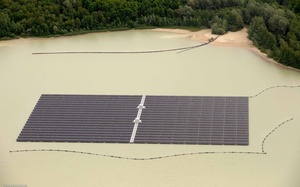 Schwimmender Solarpark auf Halterner Silbersee Luftbild