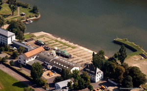 Bauhof Koblenz mit Hellinganlage und Werkstattgebäude Luftbild 