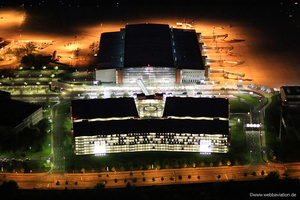  Dresden Flughafen bei Nacht Luftbild