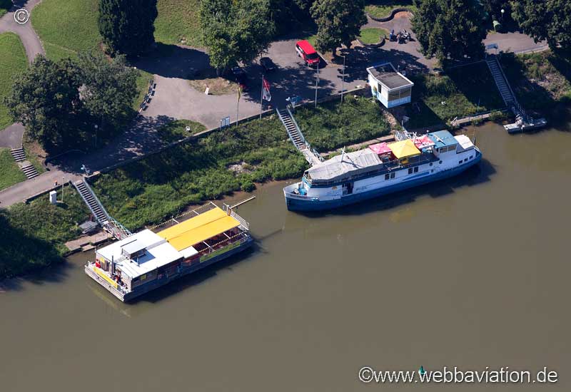 Neckarschiff_Bad_Cannstatt__hc45177.jpg