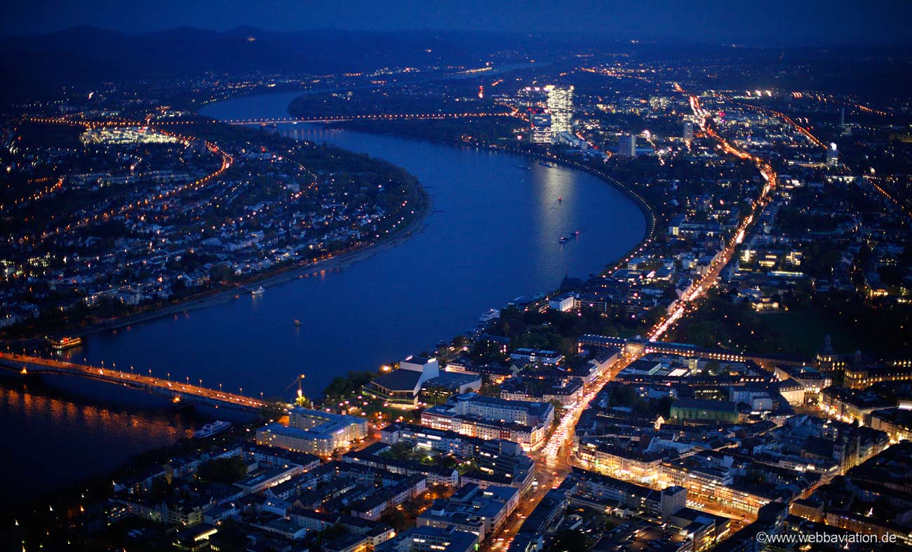  Bonn Innenstadt  und Rhein bei Nacht -  Nachtluftbild