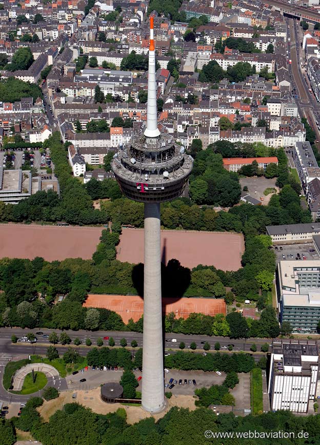 Colonius Fernsehturm Kölnn Luftbild