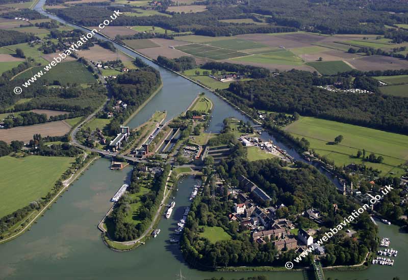 Schiffshebewerk Henrichenburg Schleusenpark Waltrop   Luftbild 